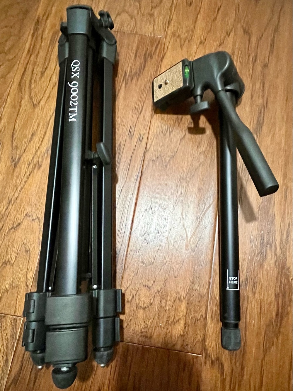 Quantaray by Sunpak QSX 9002TM
Tri-Monopod With Quick Release